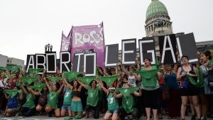Panuelazo-marcha-protesta-aborto-legal-Congreso-10